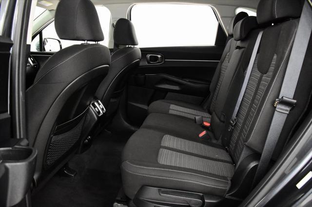 Photo of 2023 Gravity Gray Kia Sorento
