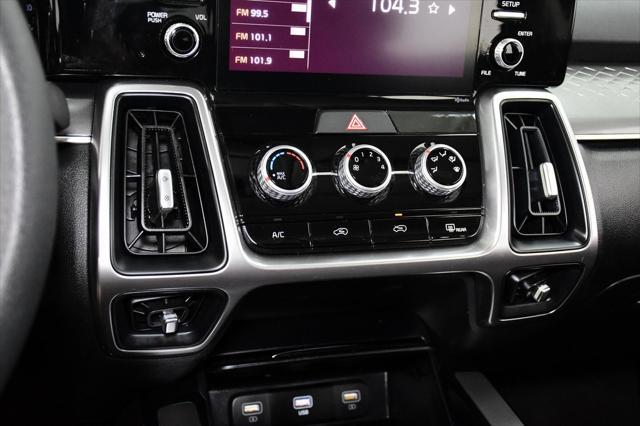 Photo of 2023 Gravity Gray Kia Sorento