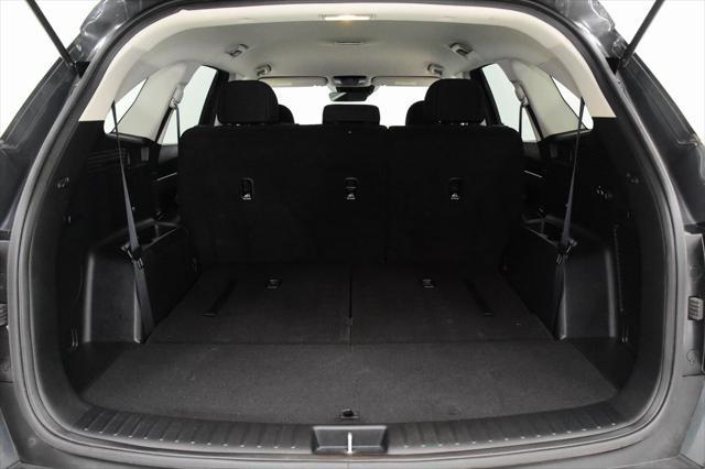 Photo of 2023 Gravity Gray Kia Sorento