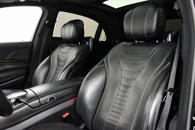 Photo of 2015 Black Mercedes-Benz S-Class