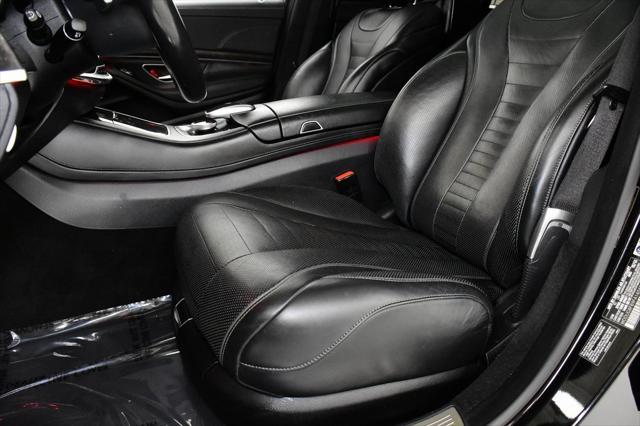 Photo of 2015 Black Mercedes-Benz S-Class