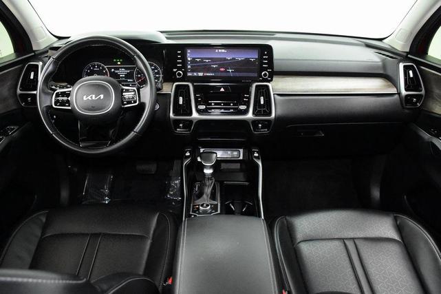 Photo of 2022 Passion Red Tintcoat Kia Sorento