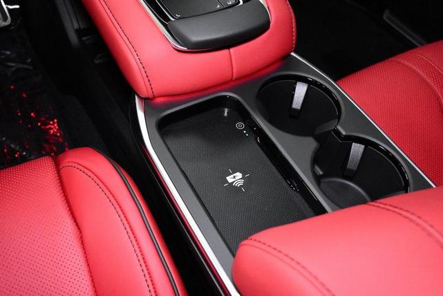 Photo of 2025 Majestic Black Pearl Acura RDX