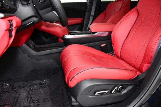 Photo of 2025 Majestic Black Pearl Acura RDX