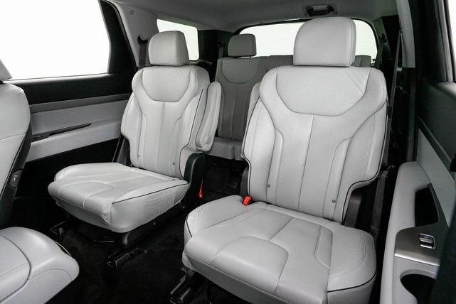 Photo of 2023 Hyper White Hyundai PALISADE