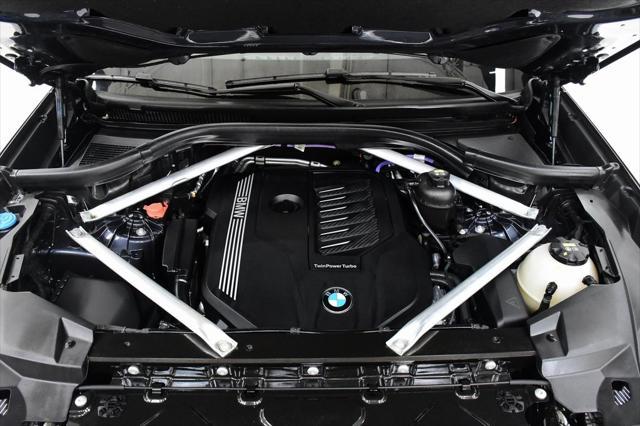 Photo of 2022 Arctic Gray Metallic BMW X5