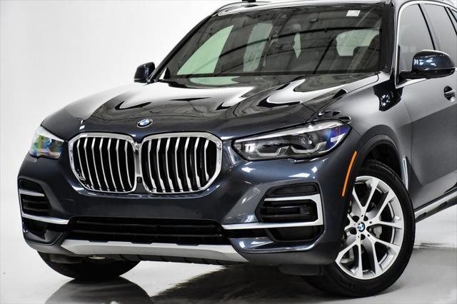 Photo of 2022 Arctic Gray Metallic BMW X5