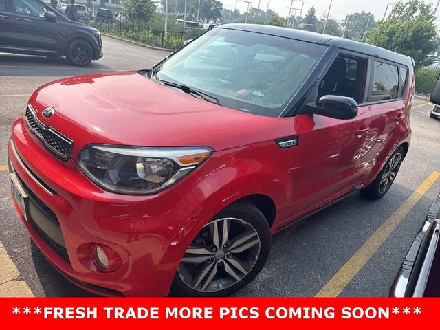 Photo of 2019 Inferno Red w/Black Roof Kia Soul