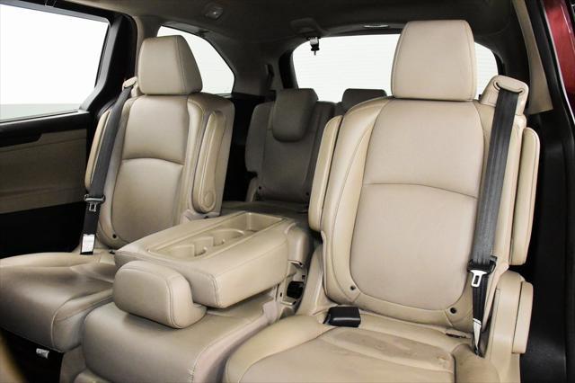 Photo of 2019 Deep Scarlet Pearl Honda Odyssey