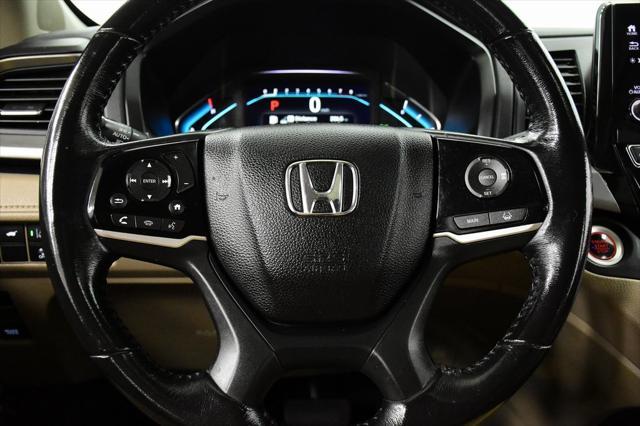 Photo of 2019 Deep Scarlet Pearl Honda Odyssey