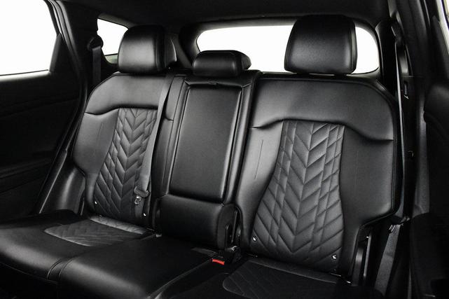 Photo of 2023 Gravity Gray Kia Sportage