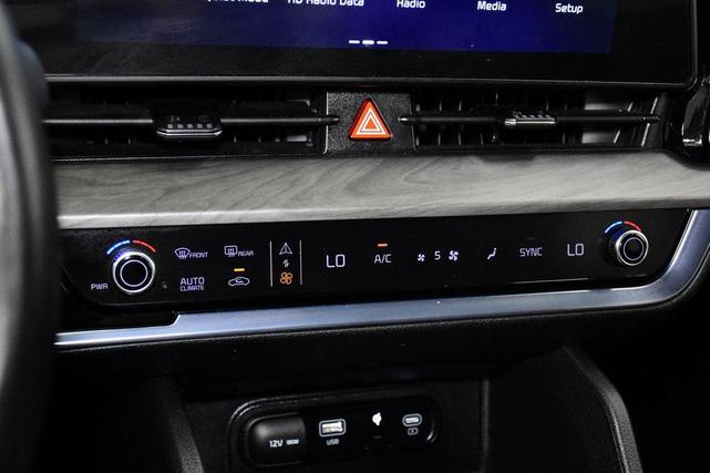 Photo of 2023 Gravity Gray Kia Sportage