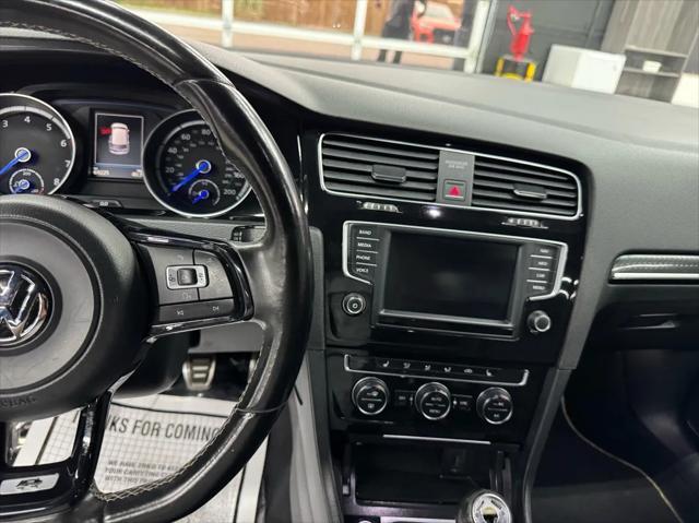 Photo of 2017 Deep Black Pearl Metallic Volkswagen Golf R