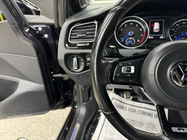 Photo of 2017 Deep Black Pearl Metallic Volkswagen Golf R