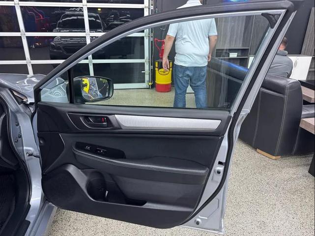 Photo of 2019 Ice Silver Metallic Subaru Legacy