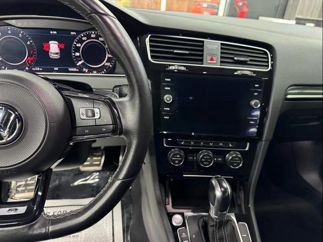Photo of 2018 Deep Black Pearl Metallic Volkswagen Golf R