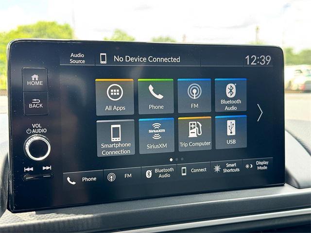Photo of 2023 Silver Metallic Honda Pilot
