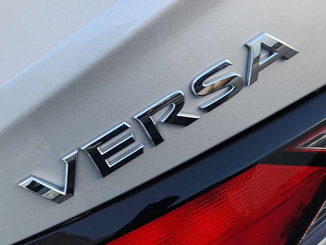 Photo of 2025 Brilliant Silver Metallic Nissan Versa