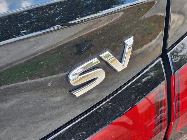 Photo of 2021 Super Black Metallic Nissan Versa