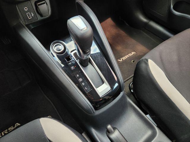 Photo of 2021 Super Black Metallic Nissan Versa