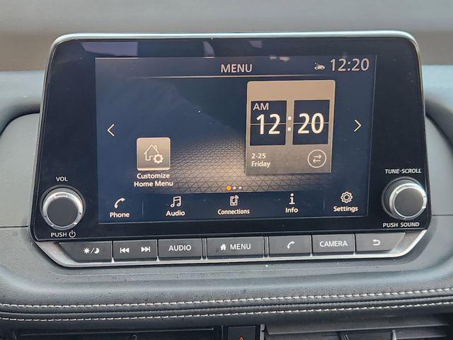 Photo of 2022 Scarlet Ember Tintcoat Nissan Rogue