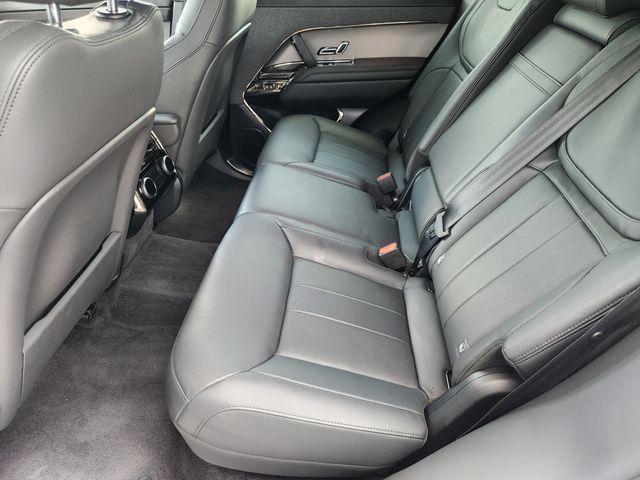 Photo of 2024 White Land Rover Range Rover Sport