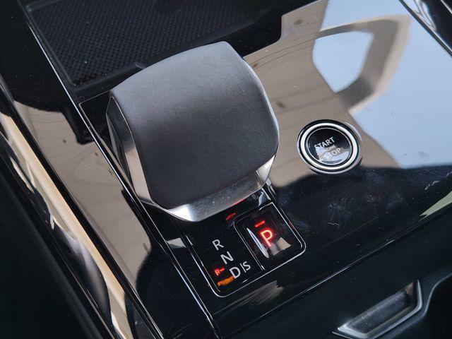 Photo of 2024 White Land Rover Range Rover Sport