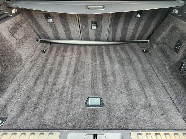Photo of 2024 White Land Rover Range Rover Sport