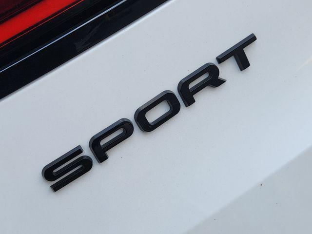 Photo of 2024 White Land Rover Range Rover Sport