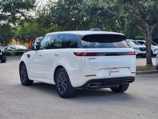 Photo of 2024 White Land Rover Range Rover Sport