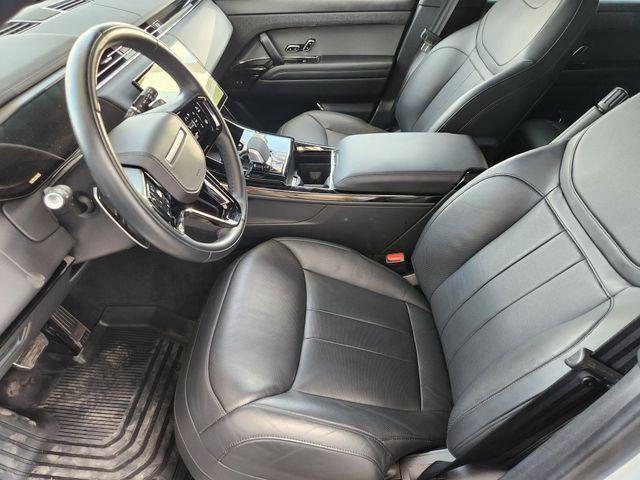 Photo of 2024 White Land Rover Range Rover Sport