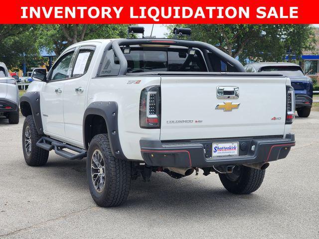 Photo of 2018 Summit White Chevrolet Colorado
