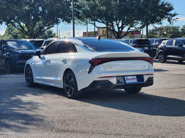 Photo of 2025 Snow White Pearl Kia K5