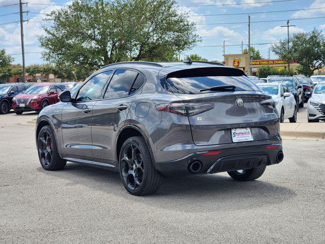 Photo of 2024 Vesuvio Gray Metallic Alfa Romeo Stelvio