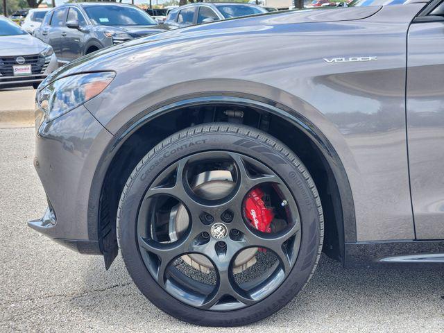 Photo of 2024 Vesuvio Gray Metallic Alfa Romeo Stelvio