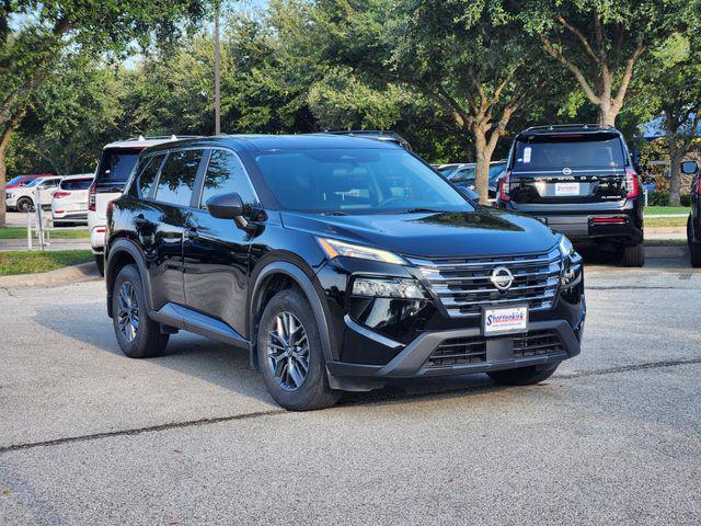 Photo of 2024 Super Black Nissan Rogue