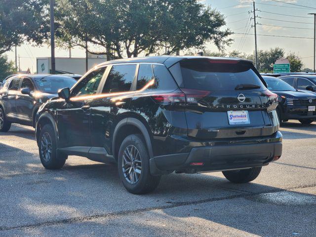 Photo of 2024 Super Black Nissan Rogue
