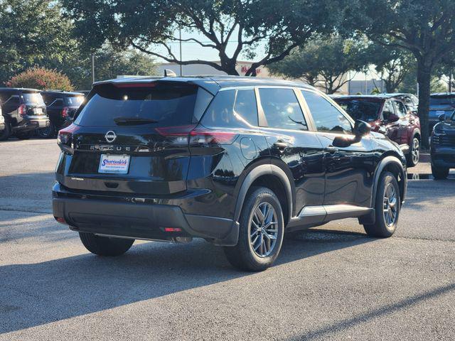 Photo of 2024 Super Black Nissan Rogue