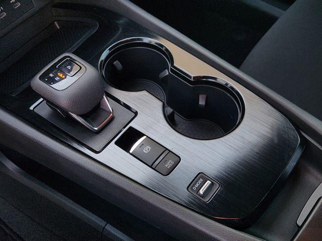Photo of 2024 Super Black Nissan Rogue
