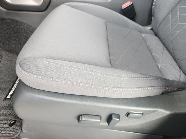 Photo of 2025 Glacier White Nissan Frontier