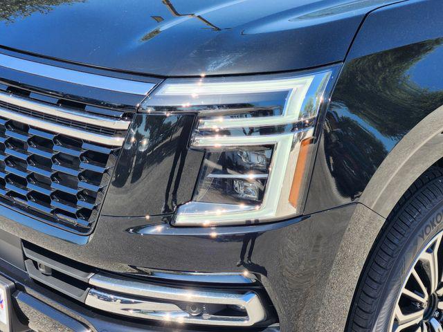 Photo of 2025 Super Black Nissan Armada