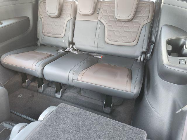 Photo of 2025 Super Black Nissan Armada