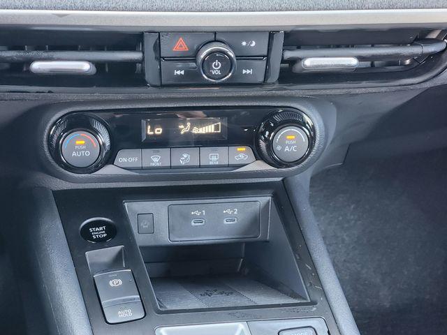 Photo of 2026 Deep Blue Pearl Nissan Kicks