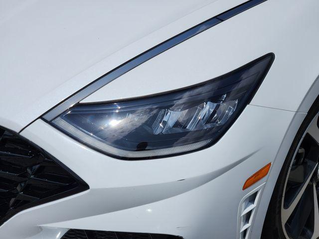 Photo of 2021 Quartz White Hyundai SONATA