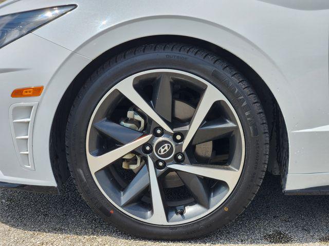 Photo of 2021 Quartz White Hyundai SONATA
