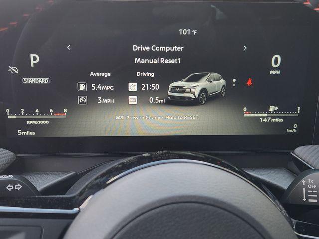 Photo of 2025 Super Black Nissan Kicks
