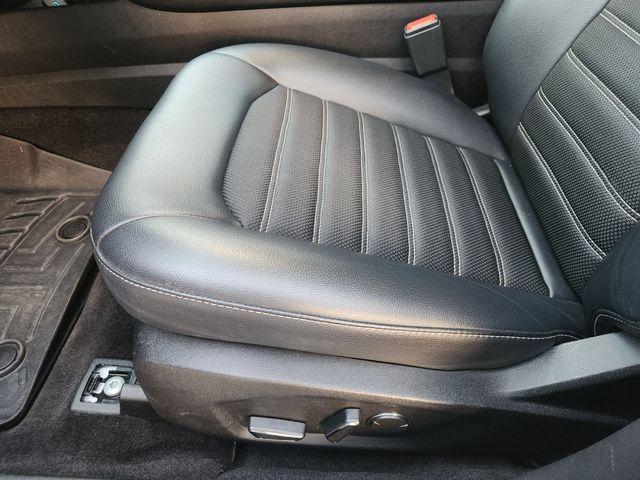Photo of 2018 White Platinum Ford Fusion