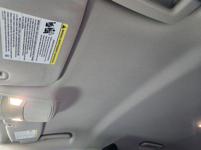 Photo of 2018 White Platinum Ford Fusion