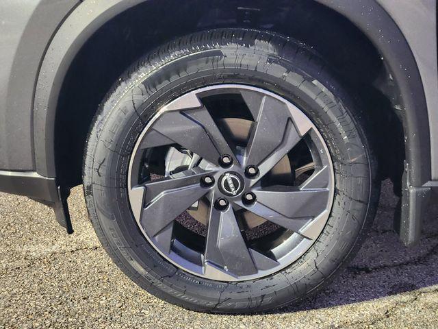 Photo of 2026 Gun Metallic Nissan Rogue