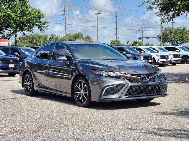Photo of 2023 Gray Toyota Camry